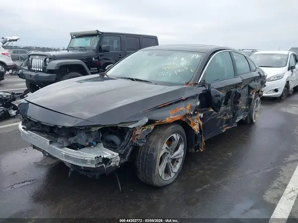 1HGCV1F55JA098124 2018 HONDA ACCORD - Image 2