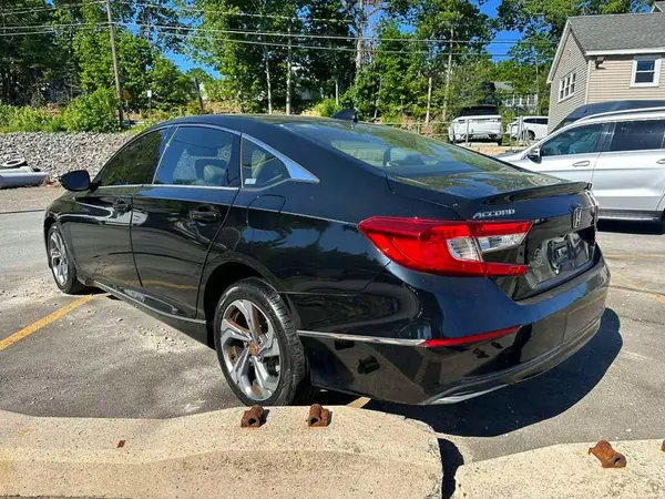 1HGCV1F55JA114726 2018 HONDA ACCORD - Image 2