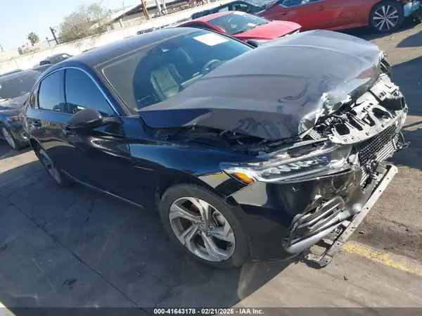1HGCV1F55JA135608 2018 HONDA ACCORD - Image 1