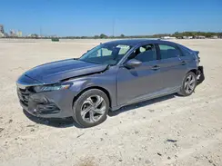 1HGCV1F55JA245607 2018 HONDA ACCORD