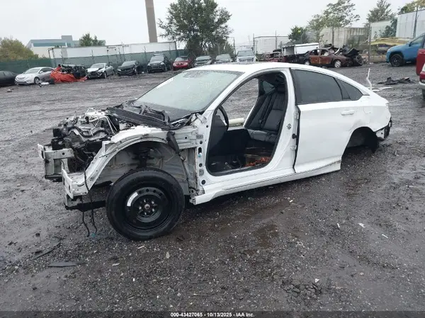 1HGCV1F56JA002517 2018 HONDA ACCORD - Image 2