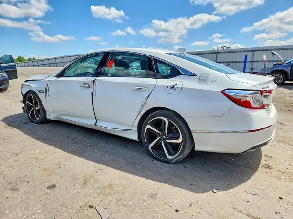 1HGCV1F56JA042175 2018 HONDA ACCORD - Image 2