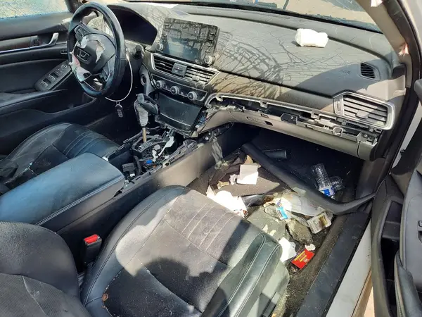 1HGCV1F56JA042175 2018 HONDA ACCORD - Image 8