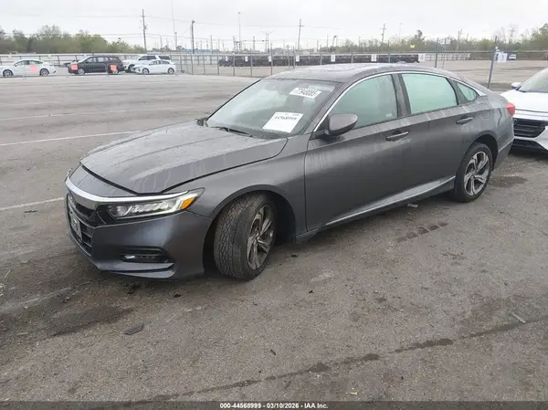 1HGCV1F56JA070686 2018 HONDA ACCORD - Image 2