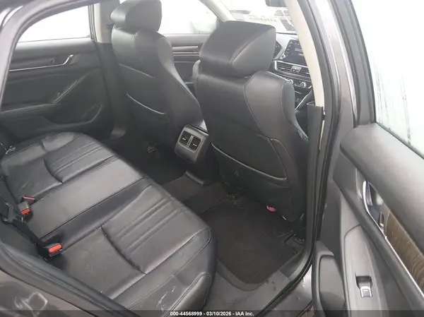 1HGCV1F56JA070686 2018 HONDA ACCORD - Image 8