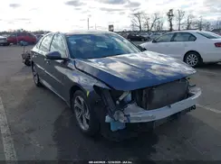 1HGCV1F56JA098164 2018 HONDA ACCORD