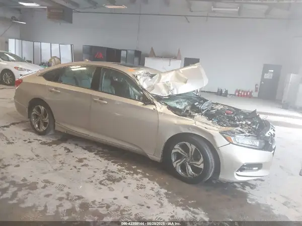 1HGCV1F56JA107929 2018 HONDA ACCORD - Image 1