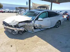 1HGCV1F56JA133883 2018 HONDA ACCORD