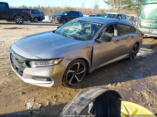 1HGCV1F56JA137528 2018 HONDA ACCORD - Image 2