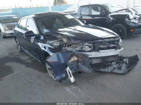 1HGCV1F56JA162218 2018 HONDA ACCORD - Image 1