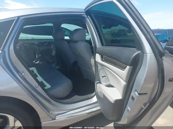1HGCV1F56JA199866 2018 HONDA ACCORD - Image 8