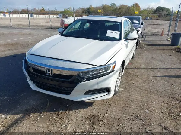 1HGCV1F56JA215032 2018 HONDA ACCORD - Image 2