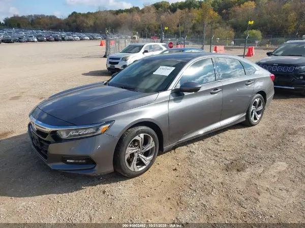 1HGCV1F57JA012828 2018 HONDA ACCORD - Image 2