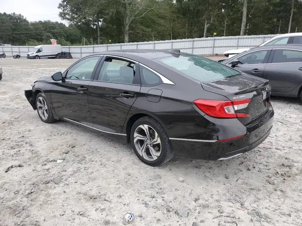 1HGCV1F57JA016393 2018 HONDA ACCORD - Image 2