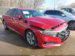 1HGCV1F57JA030813 2018 HONDA ACCORD