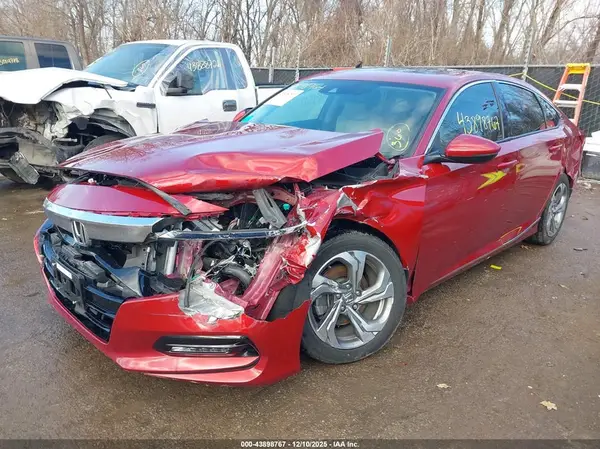1HGCV1F57JA030813 2018 HONDA ACCORD - Image 2