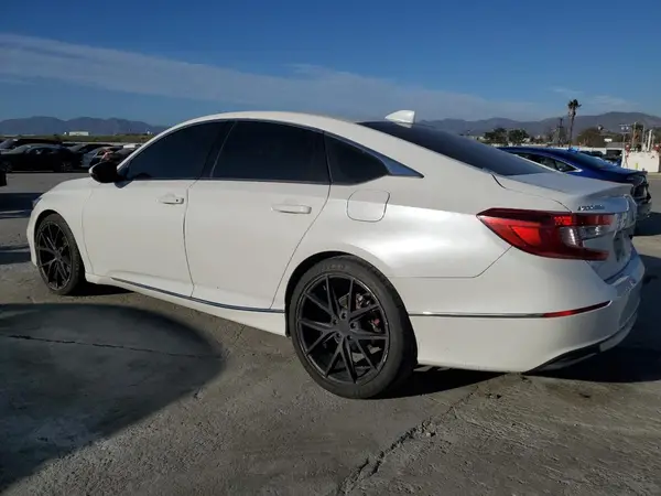 1HGCV1F57JA045571 2018 HONDA ACCORD - Image 2