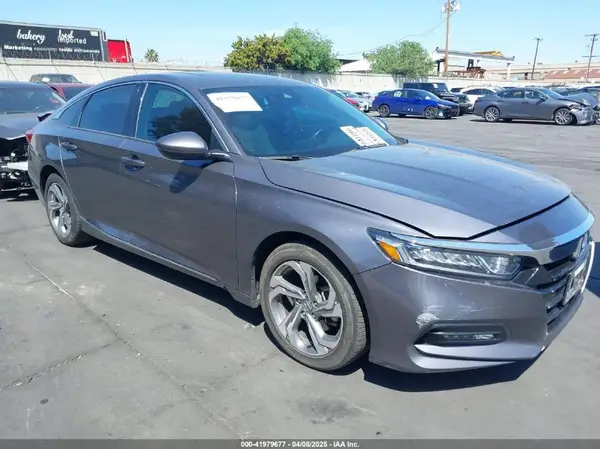 1HGCV1F57JA055873 2018 HONDA ACCORD - Image 1