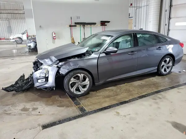 1HGCV1F57JA060393 2018 HONDA ACCORD - Image 1
