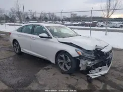 1HGCV1F57JA084600 2018 HONDA ACCORD