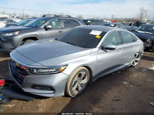 1HGCV1F57JA103209 2018 HONDA ACCORD - Image 2