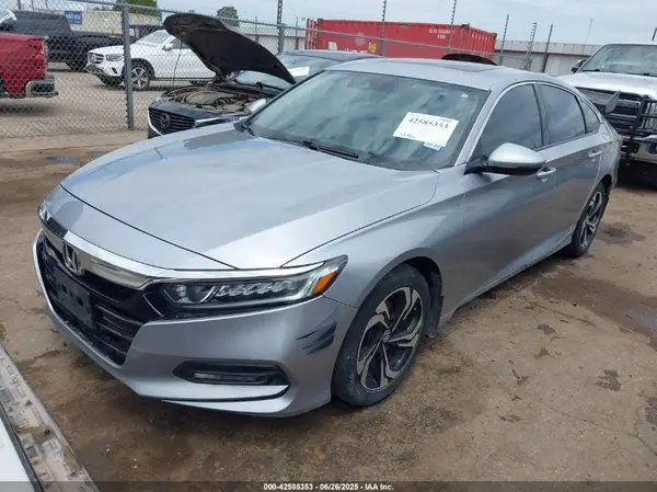1HGCV1F57JA105087 2018 HONDA ACCORD - Image 2