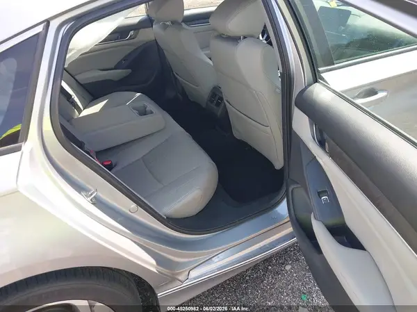 1HGCV1F57JA127770 2018 HONDA ACCORD - Image 8