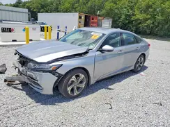 1HGCV1F57JA183899 2018 HONDA ACCORD
