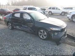 1HGCV1F57JA217064 2018 HONDA ACCORD