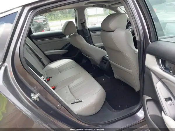 1HGCV1F57KA075820 2019 HONDA ACCORD - Image 8