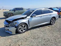 1HGCV1F58JA008612 2018 HONDA ACCORD