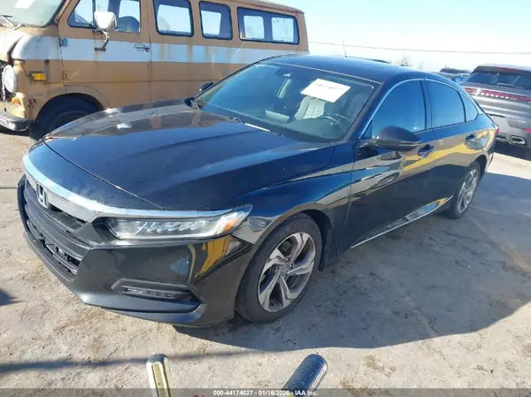 1HGCV1F58JA038726 2018 HONDA ACCORD - Image 2
