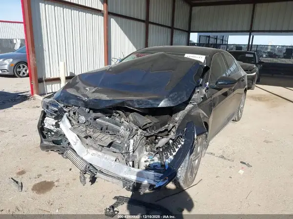 1HGCV1F58JA055381 2018 HONDA ACCORD - Image 2