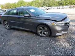 1HGCV1F58JA055915 2018 HONDA ACCORD