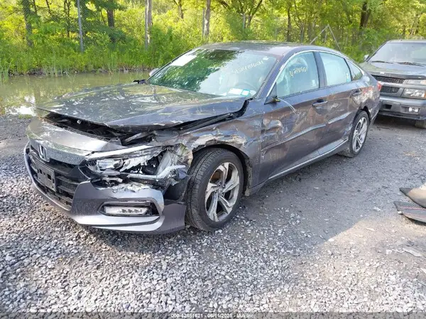 1HGCV1F58JA055915 2018 HONDA ACCORD - Image 2