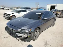 1HGCV1F58JA085142 2018 HONDA ACCORD