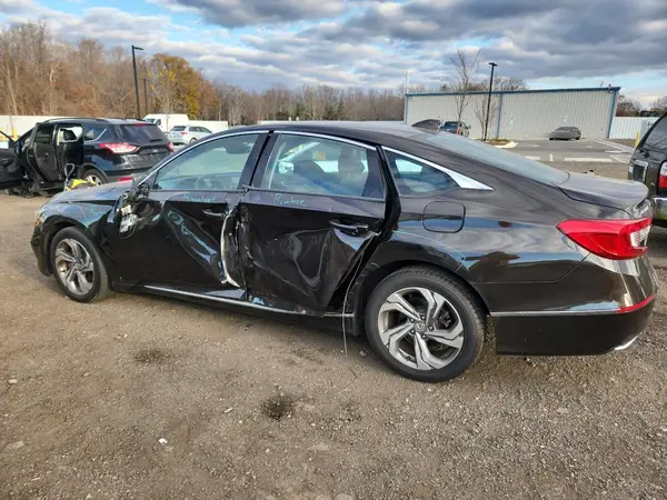 1HGCV1F58JA096559 2018 HONDA ACCORD - Image 2