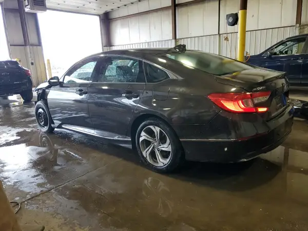 1HGCV1F58JA237307 2018 HONDA ACCORD - Image 2