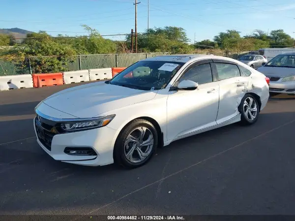1HGCV1F59JA008666 2018 HONDA ACCORD - Image 2