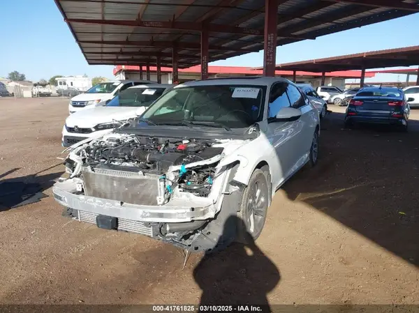 1HGCV1F59JA081925 2018 HONDA ACCORD - Image 2