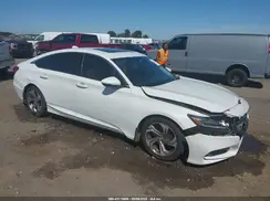 1HGCV1F59JA105964 2018 HONDA ACCORD
