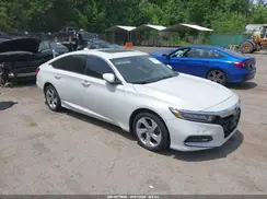 1HGCV1F59JA161208 2018 HONDA ACCORD