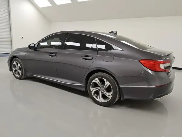 1HGCV1F59JA182155 2018 HONDA ACCORD - Image 2