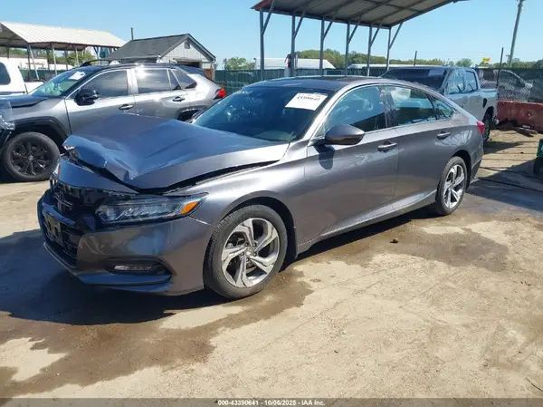 1HGCV1F5XJA055933 2018 HONDA ACCORD - Image 2