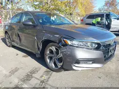 1HGCV1F5XJA070576 2018 HONDA ACCORD