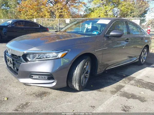 1HGCV1F5XJA070576 2018 HONDA ACCORD - Image 2