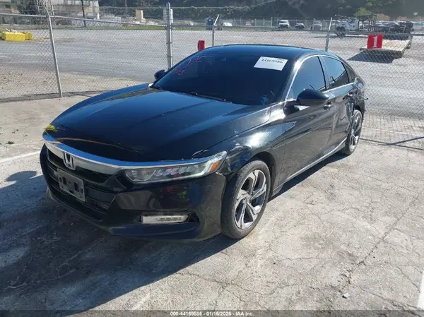 1HGCV1F5XJA138486 2018 HONDA ACCORD - Image 2