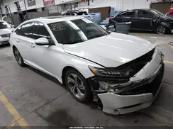 1HGCV1F5XJA164747 2018 HONDA ACCORD