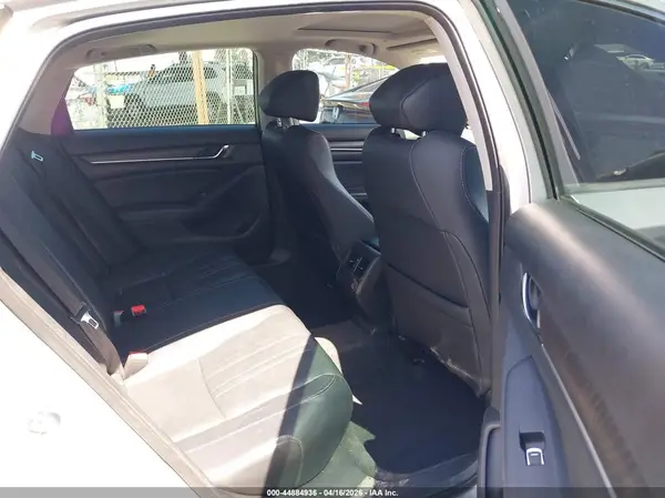 1HGCV1F5XJA217043 2018 HONDA ACCORD - Image 8