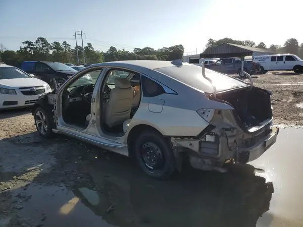 1HGCV1F5XJA250091 2018 HONDA ACCORD - Image 2